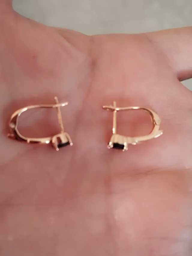 Pendientes acero con piedra negra