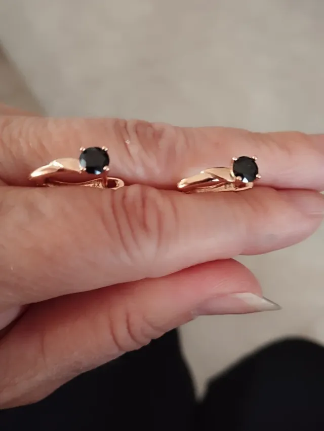 Pendientes acero con piedra negra