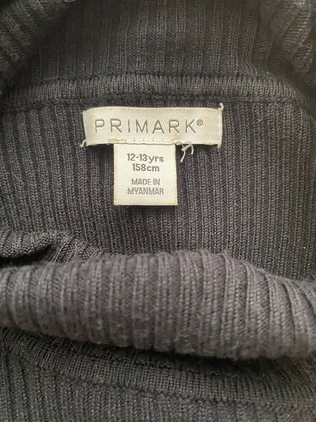 Jersey Negro Cuello Alto Mujer