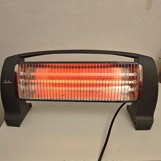 Ventilador de pie + calefactor (estufa de quarzo)