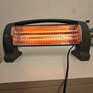 Ventilador de pie + calefactor (estufa de quarzo)