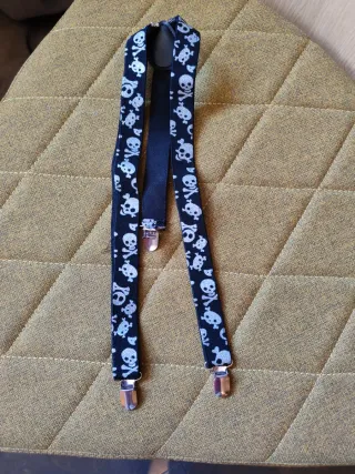 Tirantes niño calaveras