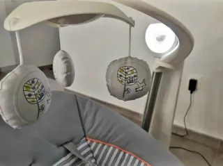 Columpio eléctrico bebé Joie Serena