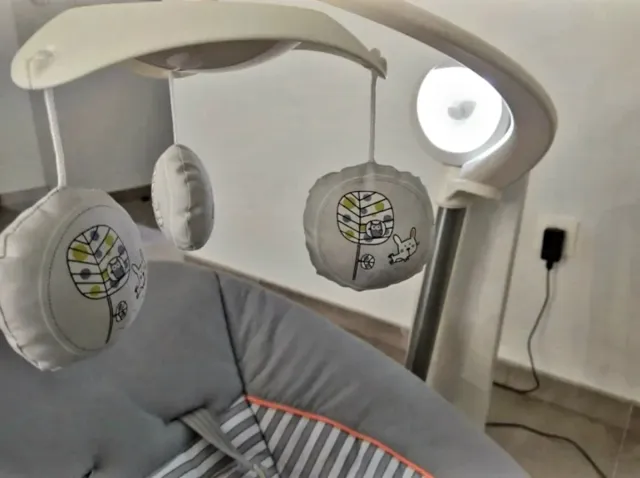 Columpio eléctrico bebé Joie Serena