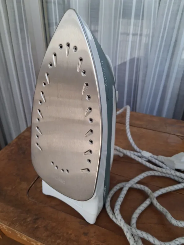 Plancha de vapor Solac Infinity 2000