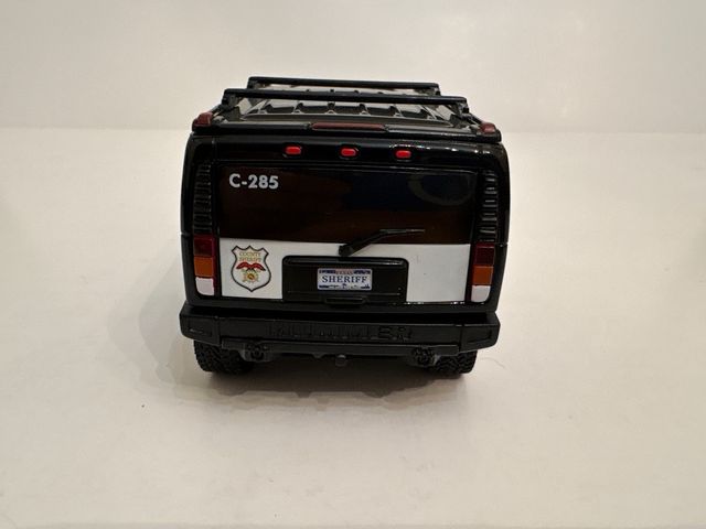 Hummer H2 Sheriff Ninco