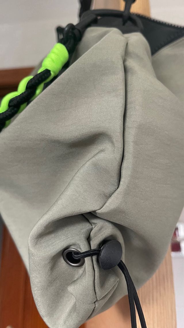 Bolso bandolera Shein verde militar