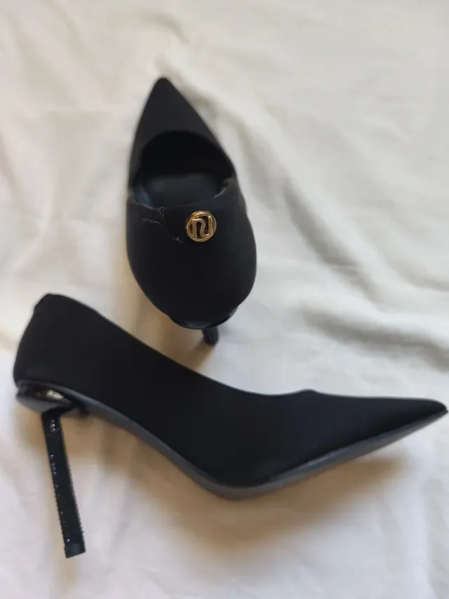 Zapatos tacón River Island negros T39
