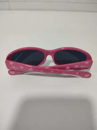 Gafas de sol  infantil color rosa. Alain Afflelou