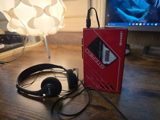 Walkman Sharp Rojo Cassette