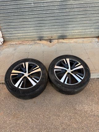 Llantas Peugeot 18” con neumáticos Michelin(225/55