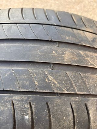 Llantas Peugeot 18” con neumáticos Michelin(225/55