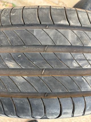 Llantas Peugeot 18” con neumáticos Michelin(225/55