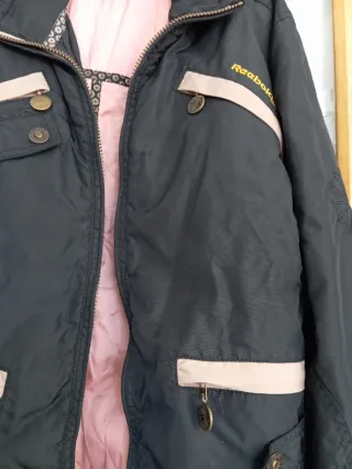 Chaqueta Reebok Negra y Rosa