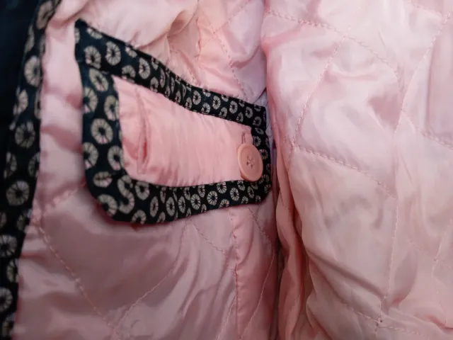 Chaqueta Reebok Negra y Rosa