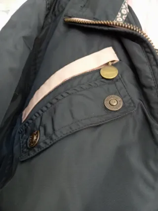 Chaqueta Reebok Negra y Rosa