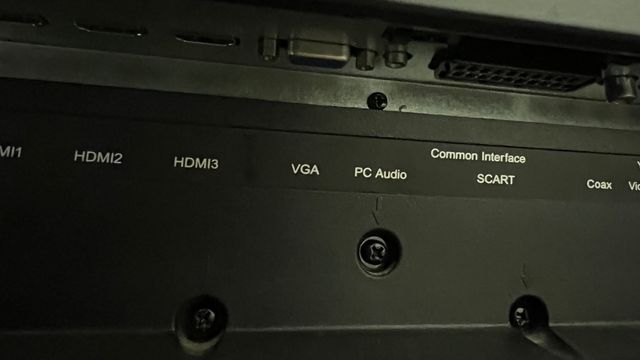 Tele 31” con soporte y mando. ¡LIQUIDACIÓN!