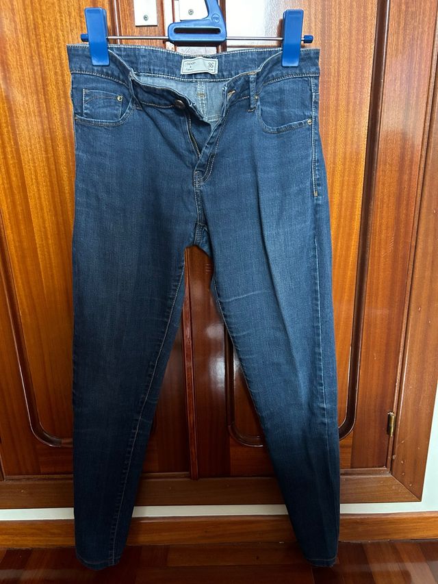 Pantalón vaquero largo