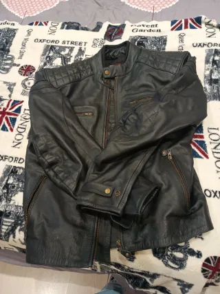 Chaqueta de piel para moto