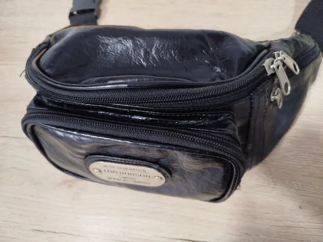 Riñonera TOD BODSON Negra Piel