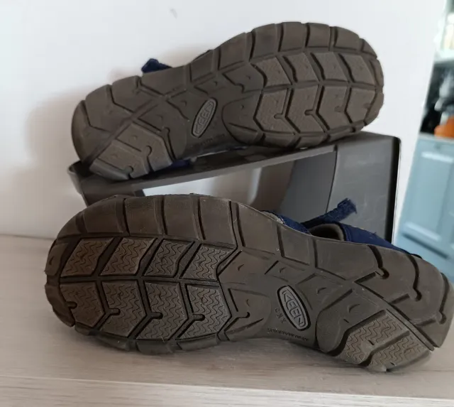 Keen Newport H2 Niños EU 37 / US 5