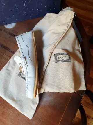 Mocasines Gucci Blanco y Dorado