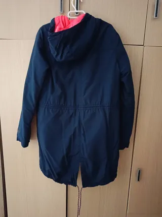 Chaqueta Adidas azul con detalles rosa