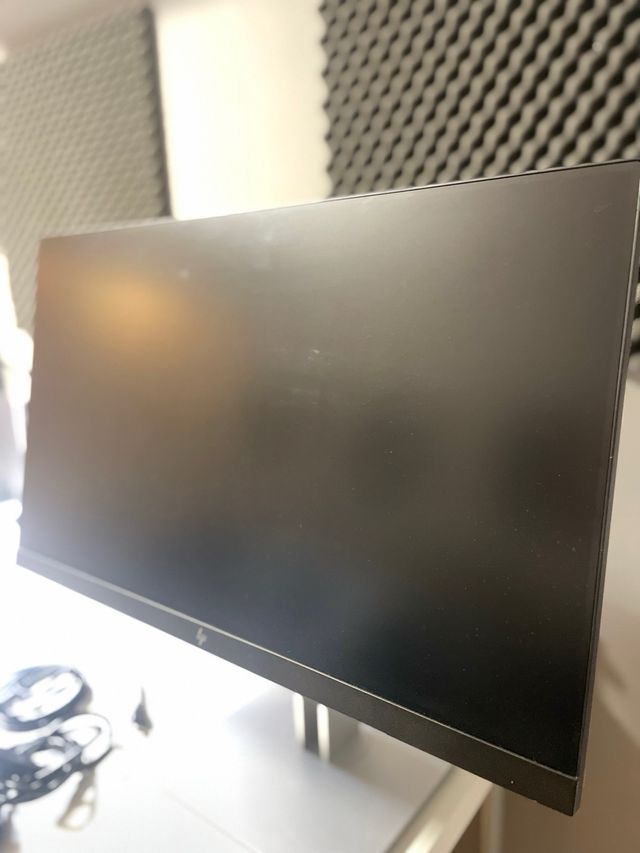 Monitor HP e24d G4 Negro/Plateado