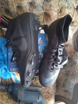 Botas de fútbol Nike Talla 45