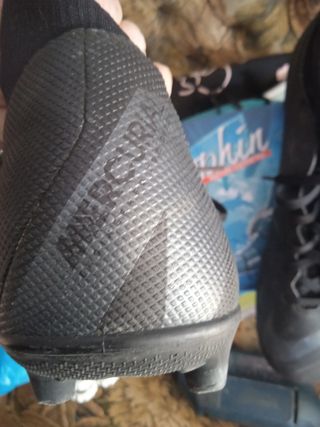 Botas de fútbol Nike Talla 45