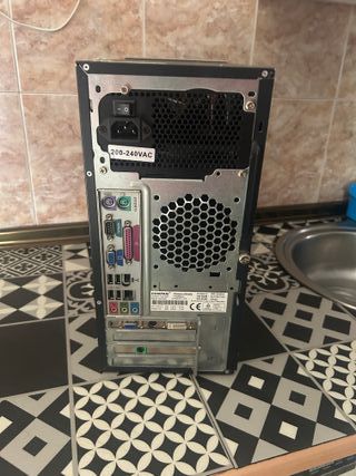 Torre Compaq Presario AMD Athlon 64