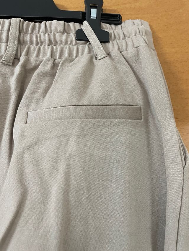 Pantalón beige