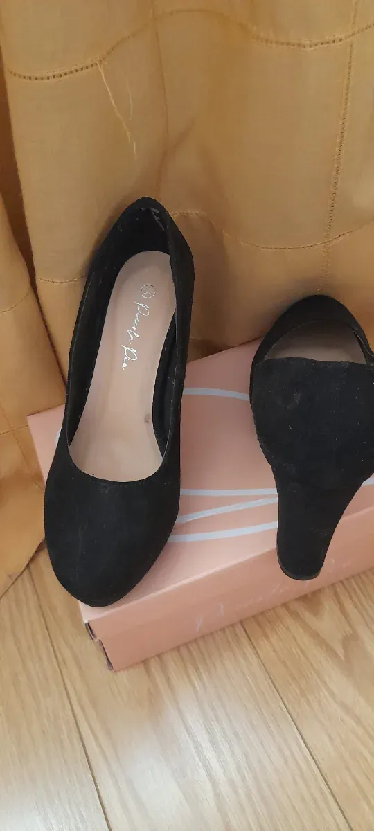 Zapatos de tacón negros talla 37