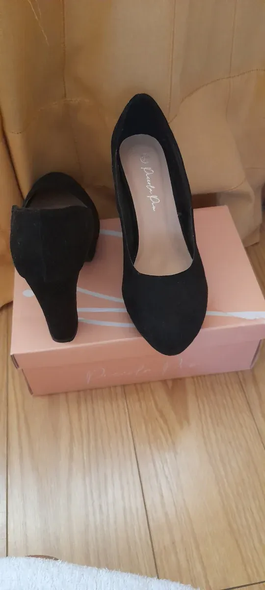 Zapatos de tacón negros talla 37