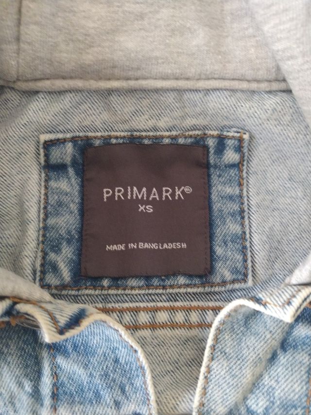 Chaqueta vaquera Primark con capucha Talla XL