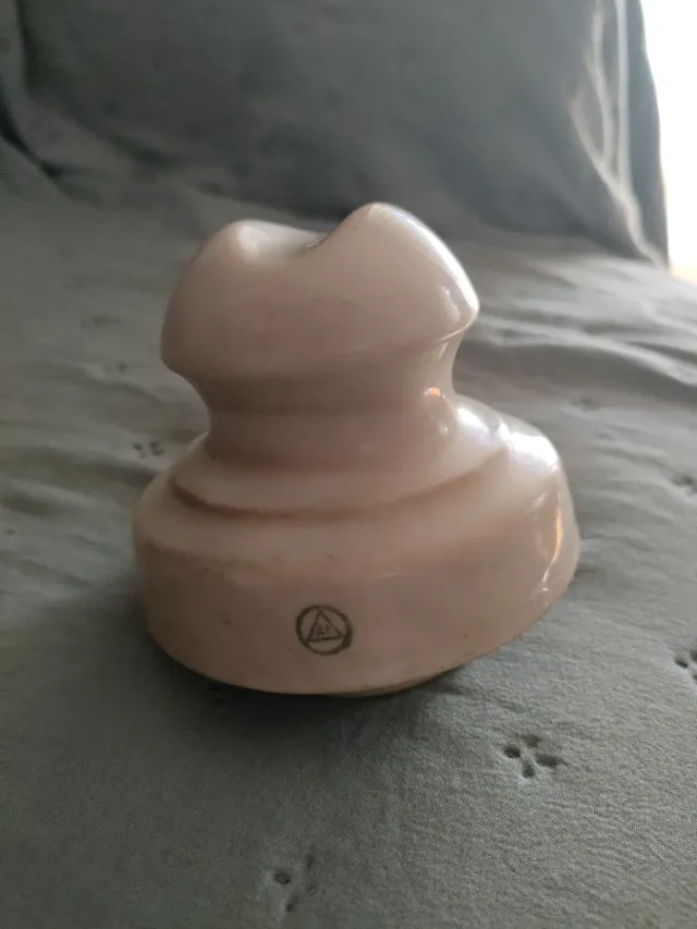 Aislante eléctrico porcelana Yugoslavia