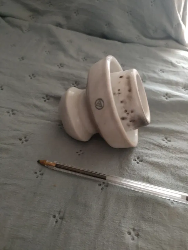 Aislante eléctrico porcelana Yugoslavia
