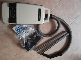 Aspiradora National Deluxe MC-7130