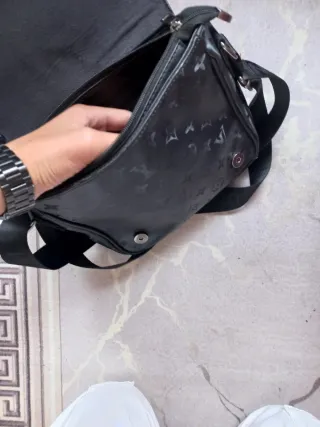 Bandolera Louis Vuitton Negra y plateada