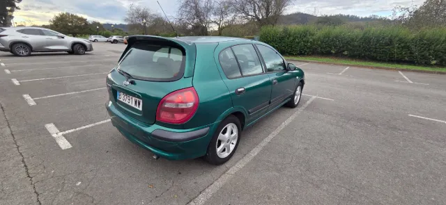 Nissan Almera 2002