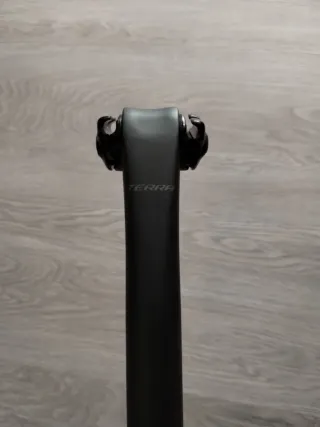 Tija Roval Terra Carbon Nueva