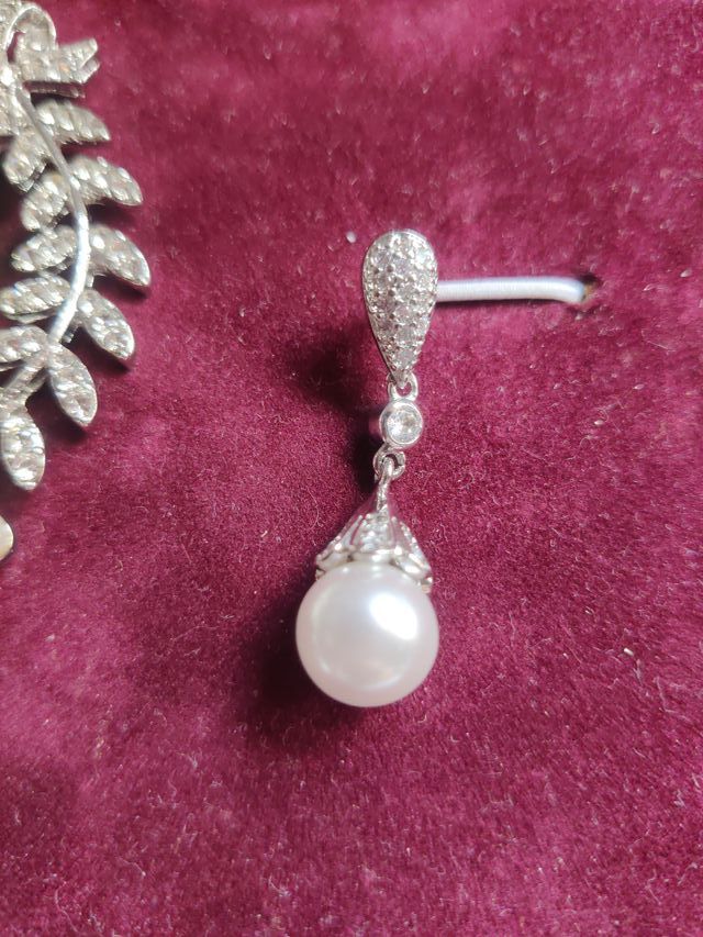 Aderezo plateado para niña