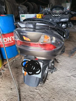 Suzuki Burgman 400 2008 Despiece
