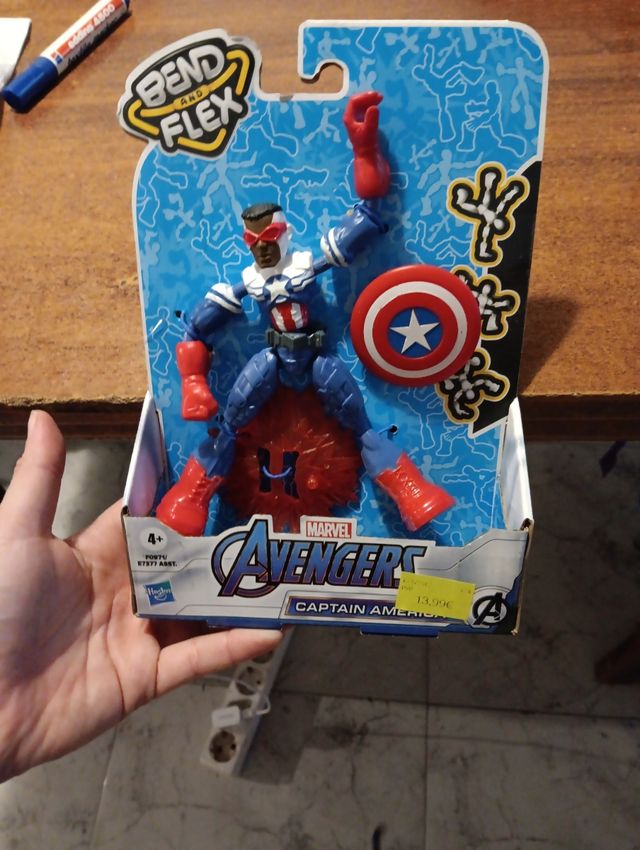 Capitán América Marvel Avengers Bend & Flex