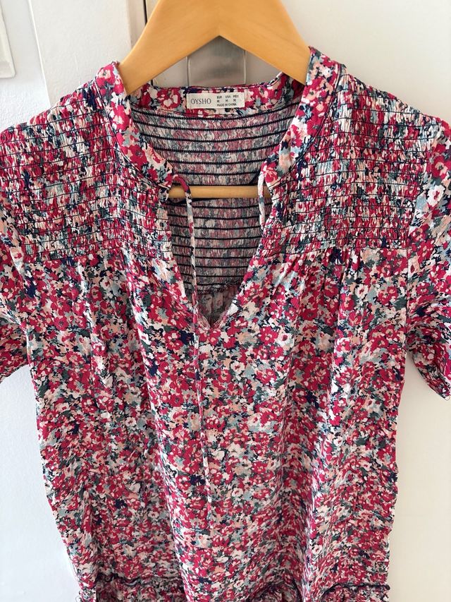 Vestido Oysho con estampado de flores talla M
