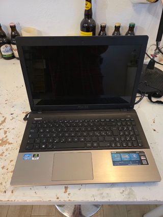 Computer portatile gamin Asus Intel i7 8Gb ram SSD