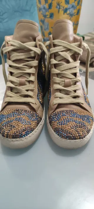 Botas Mujer Beige con Brillantes