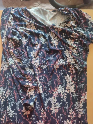 Vestido estampado floral azul y rosa