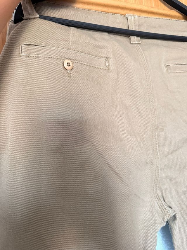 Pantalón Zara baggy marrón