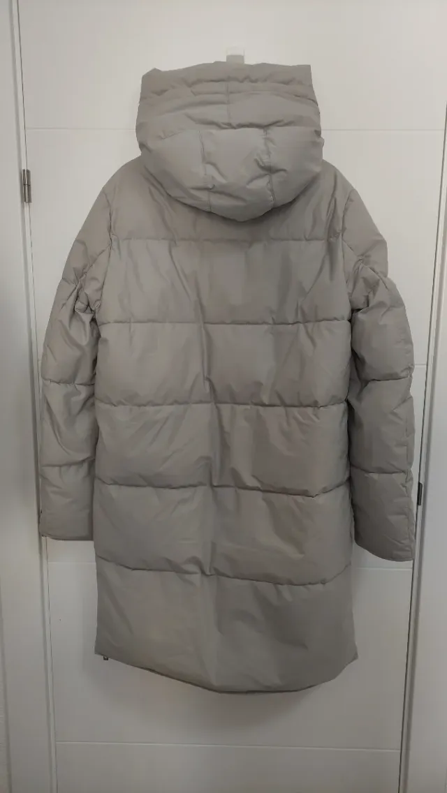 Abrigo impermeable cálido